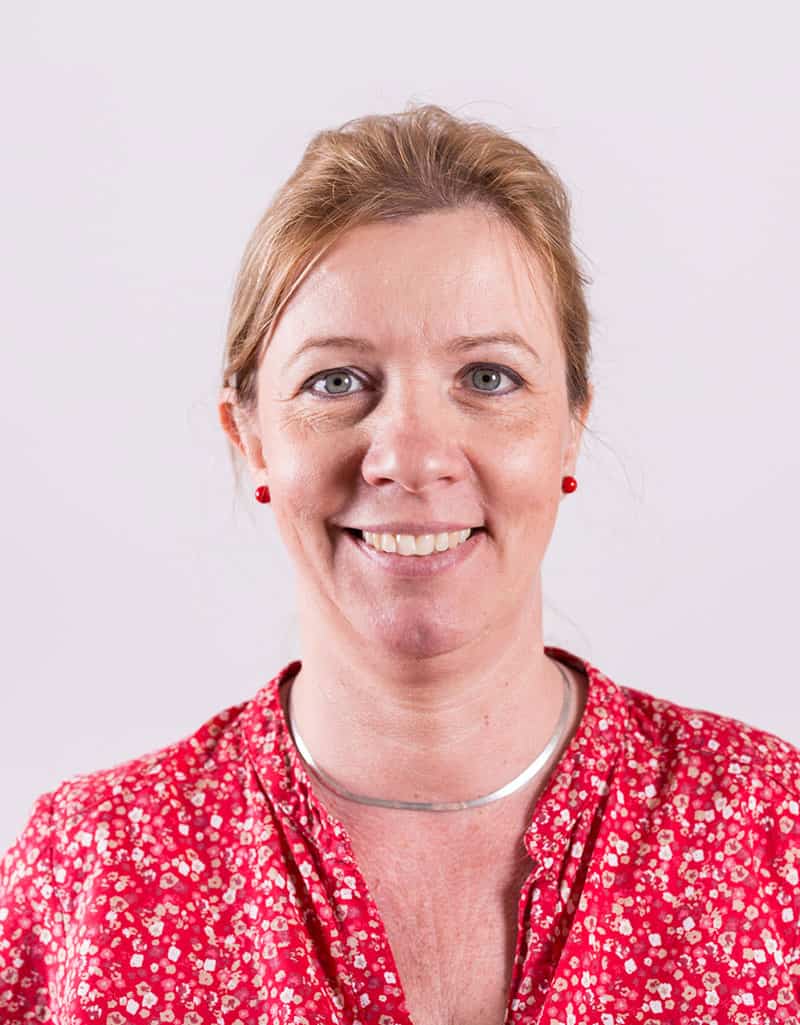 Szabados-Slezák Brigitta a Pannon Kincstár egyik oktatója. Diplomás, szakvizsgázott szociális menedzser. Online szociális ápoló és gondozó képzés visszanézhető órákkal.