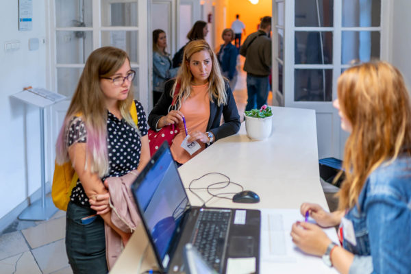 2019_09_07_08_32_31_A7109731