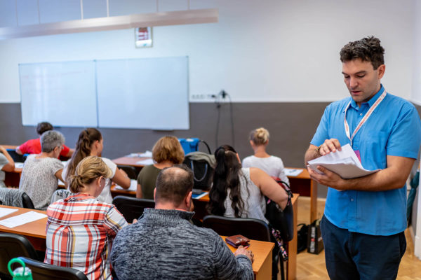 2019_09_07_08_37_34_A7109747