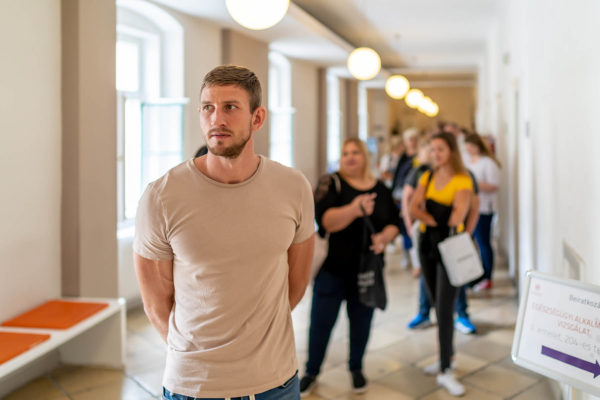 2019_09_07_09_35_59_A7109985