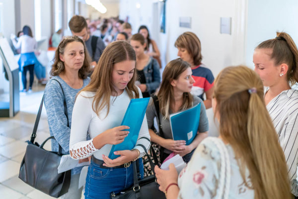 Beiratkozás 2019 őszén a Pannon Kincstárba. Reményteljes tanulók új élete.